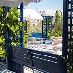 Rosalie Hotel